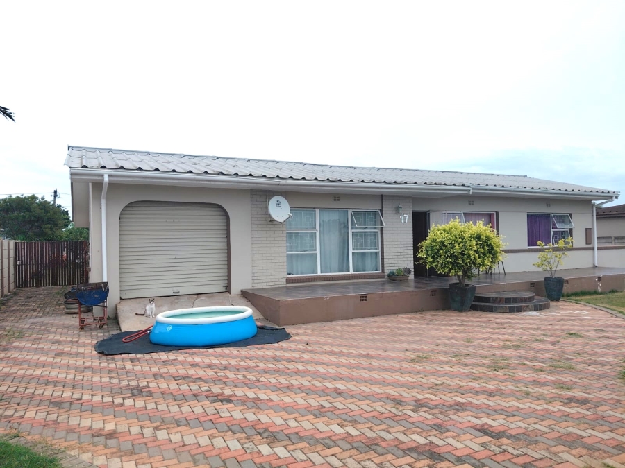 3 Bedroom Property for Sale in Manor Heights Eastern Cape